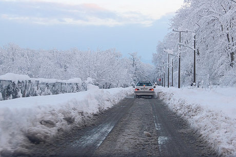 بارش شدید برف و وضعیت جاده‌ها در نور